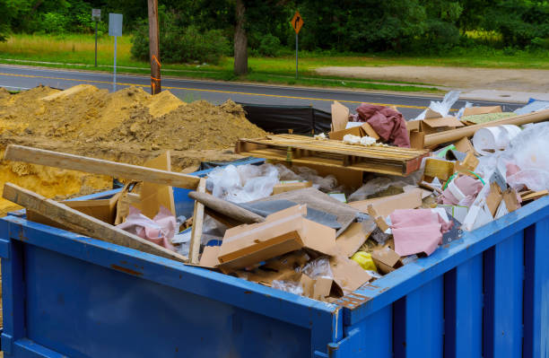 Best Property Management Cleanouts  in South Gate Ridge, FL